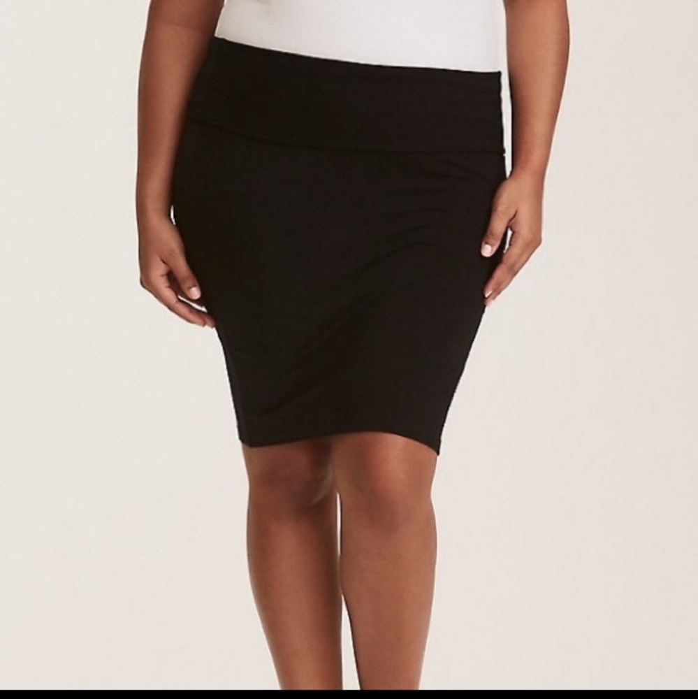 Black Knit Skinny Cigarette Skirt